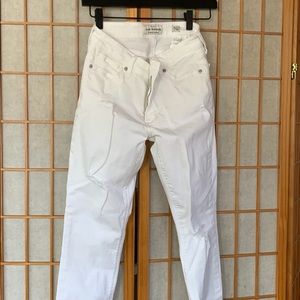 White Lucky Brand denim jeans